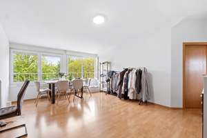 Bezugsfrei! Charmante Dachgeschosswohnung in  Endenich zur Kapitalanlage oder eigenen Nutzung – Die vollständige Adresse der Immobilie erhältst du vom Anbieter., 53121 Endenich, Bonn – Vorschaubild 4