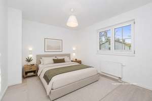 Sofort verfügbar - Moderne 4-Zimmer-Wohnung mit Westbalkon in München-Trudering – Die vollständige Adresse der Immobilie erhältst du vom Anbieter., 81827 Waldtrudering, München – Vorschaubild 3