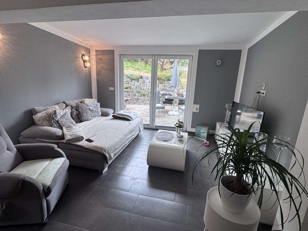 Immobilie in Bergen auf Rügen - Ihr neues Familienparadies auf Rügen: Doppelter Wohn(t)raum mit Charme und Platz! - Bild 4