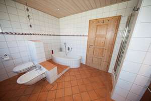 Luxuriöses Familienhaus mit herrlichem Fernblick in ruhiger Wohnlage! – Die vollständige Adresse der Immobilie erhältst du vom Anbieter., 96476 Bad Rodach – Vorschaubild 24