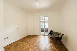 Beletage Altbauwohnung direkt am Winthirplatz – Die vollständige Adresse der Immobilie erhältst du vom Anbieter., 80634 Neuhausen, München – Vorschaubild 3