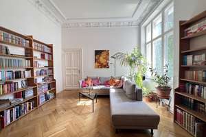 Stilvolle 2,5-Zimmer-Altbauwohnung im begehrten Bayerischen Viertel - nahe Viktoria-Luise-Platz – Luitpoldstraße 45, 10781 Schöneberg, Berlin – Vorschaubild 1