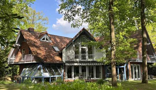 Bild von Exklusives Architektenhaus im Grünen mit ca. 390 qm Wohnfläche