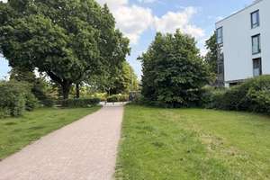 Weitblick inklusive: Helle 2,5-Zimmer-Wohnung nahe Hagenbecks Tierpark – Die vollständige Adresse der Immobilie erhältst du vom Anbieter., 22527 Lokstedt, Hamburg – Vorschaubild 9