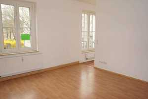 Frei ab 1.8.25 - EBK inklusive / offene Küche /  / Bad mit Wanne / 2. OG !! – Hans-Sachs-Straße 38, 9126 Chemnitz – Vorschaubild 3