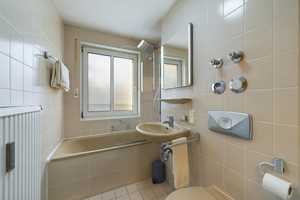 Property thumbnail 6