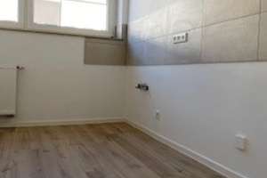 3 Zimmerwohnung mit Balkon in Ronsdorf! – Nibelungenstr. 38, 42369 Ronsdorf, Wuppertal – Vorschaubild 5