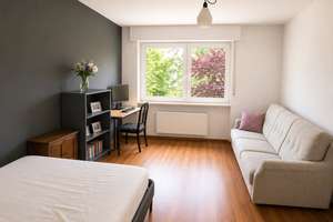 Attraktive Kapitalanlage mit Balkon in zentraler Lage von Darmstadt – Die vollständige Adresse der Immobilie erhältst du vom Anbieter., 64283 Mitte, Darmstadt – Vorschaubild 2