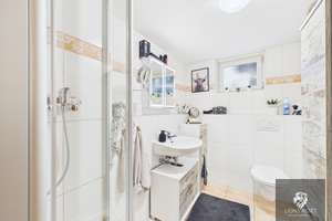 Einziehen und wohlfühlen: Traumhaftes Reihenmittelhaus in idyllischer Lage! – Brünnsteinweg 7, 83093 Bad Endorf – Vorschaubild 15