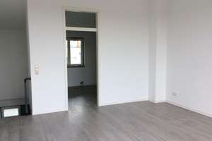 Frisch renovierte 3-Zimmer-Wohnung - Blick über die Dächer garantiert – Weistfeld 24, 30539 Bemerode, Hannover – Vorschaubild 2