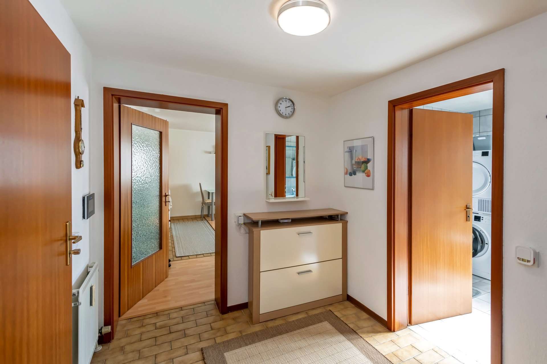 Immobilie in Adelberg - Wohnen mit der Familie unter einem Dach- attraktives Generationshaus - Bild 4