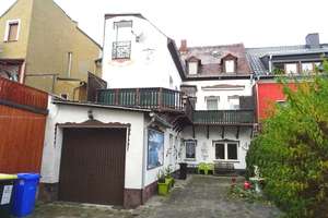 Neues Angebot !  Teilsaniertes Reihenmittelhaus ca. 150 m² Wohnfläche + eigene Zufahrt und 3 Garagen – Philippstraße 15, 8393 Meerane – Vorschaubild 4