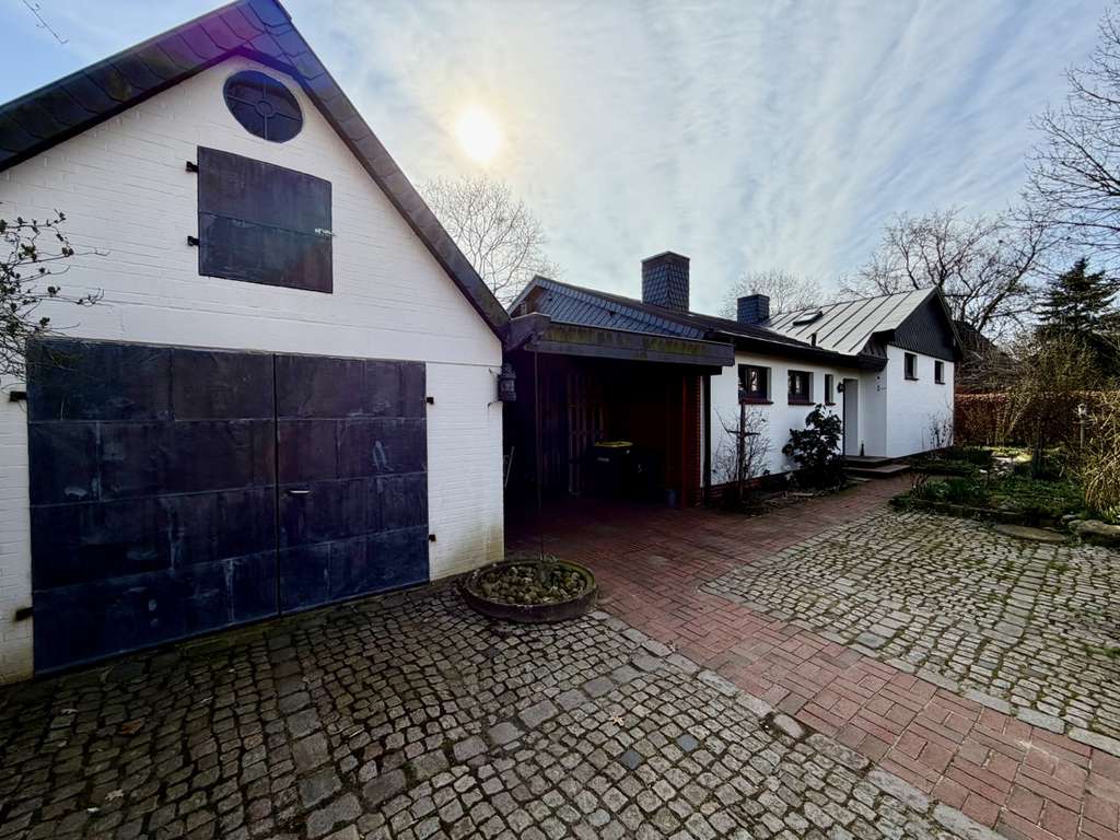 Immobilie in Nindorf - Architektenhaus mit idyllischem Garten in ruhiger Wohnlage von Nindorf!!! - Bild 2