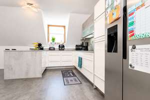 Großzügiges Einfamilienhaus mit Einliegerwohnung, Außenpool & modernem Energiekonzept – Die vollständige Adresse der Immobilie erhältst du vom Anbieter., 84051 Essenbach – Vorschaubild 3