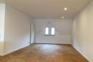 Sofort einziehen in etwas ganz Besonderem in Stuttgart: 
eine ganze Etage im Gründerzeithaus – Die vollständige Adresse der Immobilie erhältst du vom Anbieter., 70199 Heslach, Stuttgart – Vorschaubild 8