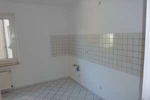 Gut geschnittene 3 Zimmer Wohnung in zentraler Wohnlage. 1. Obergeschoss. – Martin-Luther-Straße 58, 45145 Holsterhausen, Essen – Vorschaubild 4