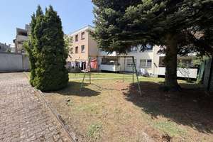 Top 10-Familienhaus mit Balkonen, Aufzug und 6 Garagen in guter Lage von Weitmar-Mark – Markstraße 395, 44795 Weitmar-Mark, Bochum – Vorschaubild 8
