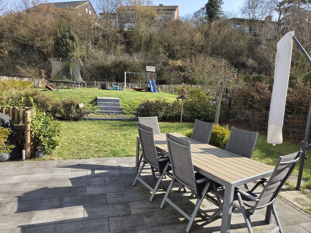 Immobilie in Hohenstein - Modernes Reihenendhaus mit Niedrigenergiestandard - effizient & familienfreundlich - Bild 1