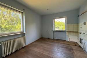 Platz für Ideen - Doppelhaushälfte mit Potenzial in ruhiger Lage von Feldmoching – Die vollständige Adresse der Immobilie erhältst du vom Anbieter., 80995 Feldmoching, München – Vorschaubild 5