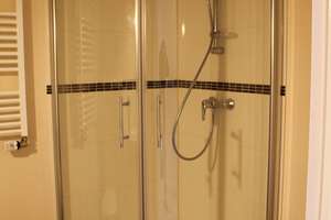 3-ZIMMERWOHNUNG MIT BALKON IN KÖLN-WEIDENPESCH ZU VERMIETEN – Die vollständige Adresse der Immobilie erhältst du vom Anbieter., 50737 Weidenpesch, Köln – Vorschaubild 9