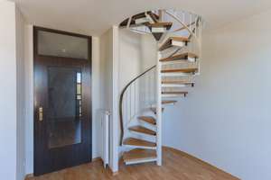 3,5-Zimmer-Maisonette-Wohnung mit Balkon und Tiefgarage in Ingolstadt-Nord! – Die vollständige Adresse der Immobilie erhältst du vom Anbieter., 85055 Nordost, Ingolstadt – Vorschaubild 6
