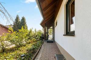 Großzügiges Einfamilienhaus mit Garten
Familienfreundliches Wohnen
IN LÖFFINGEN-DITTISHAUSEN – Die vollständige Adresse der Immobilie erhältst du vom Anbieter., 79843 Löffingen – Vorschaubild 13