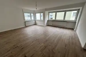 Helle, großzügige Wohnung in den Quadraten – Mannheim – Vorschaubild 1