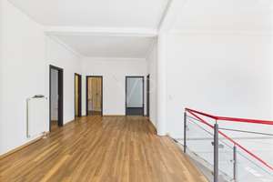 Top Investition !! Exklusives Bürogebäude - frisch renoviert - in markanter Stadtlage – Die vollständige Adresse der Immobilie erhältst du vom Anbieter., 85055 Nordost, Ingolstadt – Vorschaubild 3