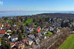 Familien aufgepasst: Bezugsfreies EFH mit praktischer Aufteilung und Doppelgarage in KN-Allmannsdorf – Konstanz (Kreis) – Vorschaubild 1