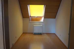 Ansprechende 3-Zimmer-Dachgeschosswohnung mit Dachterrasse in Karlsruhe Grötzingen – Die vollständige Adresse der Immobilie erhältst du vom Anbieter., 76229 Grötzingen, Karlsruhe – Vorschaubild 6