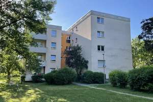 leere 3-Zi. Wohnung in Wiesbaden-Delkenheim – Mannheimer Straße 4, 65205 Delkenheim, Wiesbaden – Vorschaubild 2