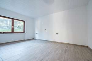 Giersberg: Helles, geräumiges, vielseitig gestaltbares Haus mit großer Loggia und traumhaftem Ausbli – Die vollständige Adresse der Immobilie erhältst du vom Anbieter., 57076 Weidenau, Siegen – Vorschaubild 10