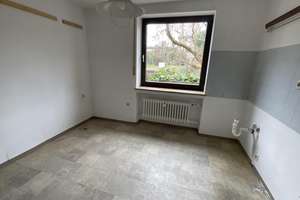 Bungalow mit großem Garten – Die vollständige Adresse der Immobilie erhältst du vom Anbieter., 86343 Königsbrunn – Vorschaubild 5