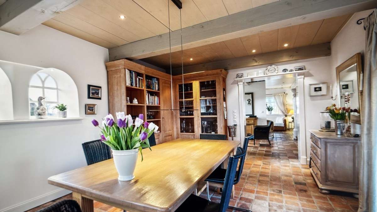 Immobilie in Risum-Lindholm - Stilvolles Reetdachhaus mit einzigartigem Charme und traumhaftem Weitblick - Bild 5