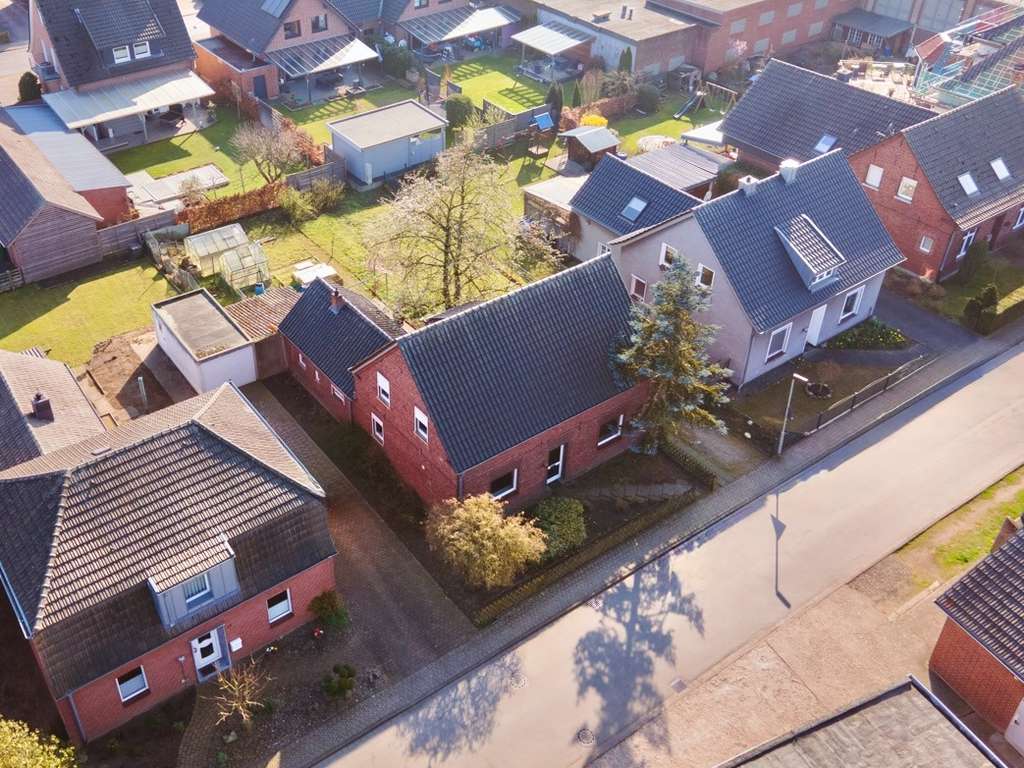 Immobilie in Hamminkeln - Vielseitig gestaltbares Einfamilienhaus in Hamminkeln-Dingden – Ihr Wohntraum wartet - Bild 0