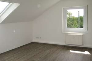 Gemütliche 2-Zimmer-Dachgeschoßwohnung im Stadteil Friedrichsfeld – Vogesenstr. 86, 68229 Friedrichsfeld, Mannheim – Vorschaubild 4
