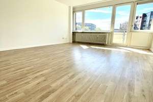 Gut geschnittene, sanierte 3-Zimmerwohnung in zentraler Lage - courtagefrei