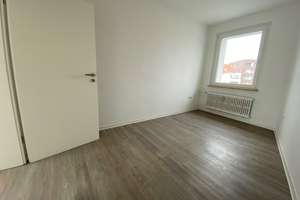 Fertig renoviert! Schöne 3,5-Zimmer Wohnung mit Balkon – Gelsenkirchener Str. 281, 45327 Katernberg, Essen – Vorschaubild 3