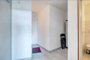 Möbliert: Helles Apartment mit Südwest-Balkon – Die vollständige Adresse der Immobilie erhältst du vom Anbieter., 81379 Obersendling, München – Vorschaubild 8