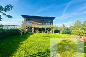 Ein Traumhaus in Holzbauweise in bester Lage von Lörrach-Stetten zu verkaufen! – Die vollständige Adresse der Immobilie erhältst du vom Anbieter., 79540 Lörrach – Vorschaubild 1
