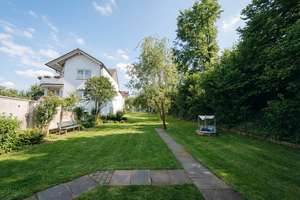 Familienfreundliches Haus im Grünen – modernisiert, provisionsfrei & gut angebunden – Die vollständige Adresse der Immobilie erhältst du vom Anbieter., 63768 Hösbach – Vorschaubild 2