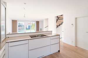 Modernes und neuwertiges Reiheneckhaus ***SAUNA**GARAGE**GARTEN*** – Stuttgart – Vorschaubild 4