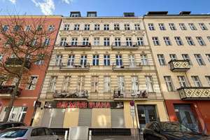 Gut aufgeteilte 2 Zimmer Altbauwohnung in Moabit