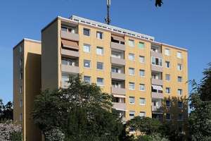 Seniorengerechte Wohnung mit Aufzug // 2.OG Wohnung 6 – Schulenburgallee 42, 38448 Tiergartenbreite, Wolfsburg – Vorschaubild 2