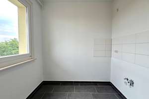 Sofort bezugsfertige 3-Zimmerwohnung mit Balkon und Aufzug in oberster Etage! – Spremberger Str. 6, 1239 Prohlis-Süd, Dresden – Vorschaubild 6