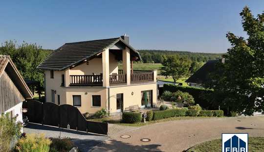 Bild von Leben im Architektenhaus mit Blick auf die Störwiesen