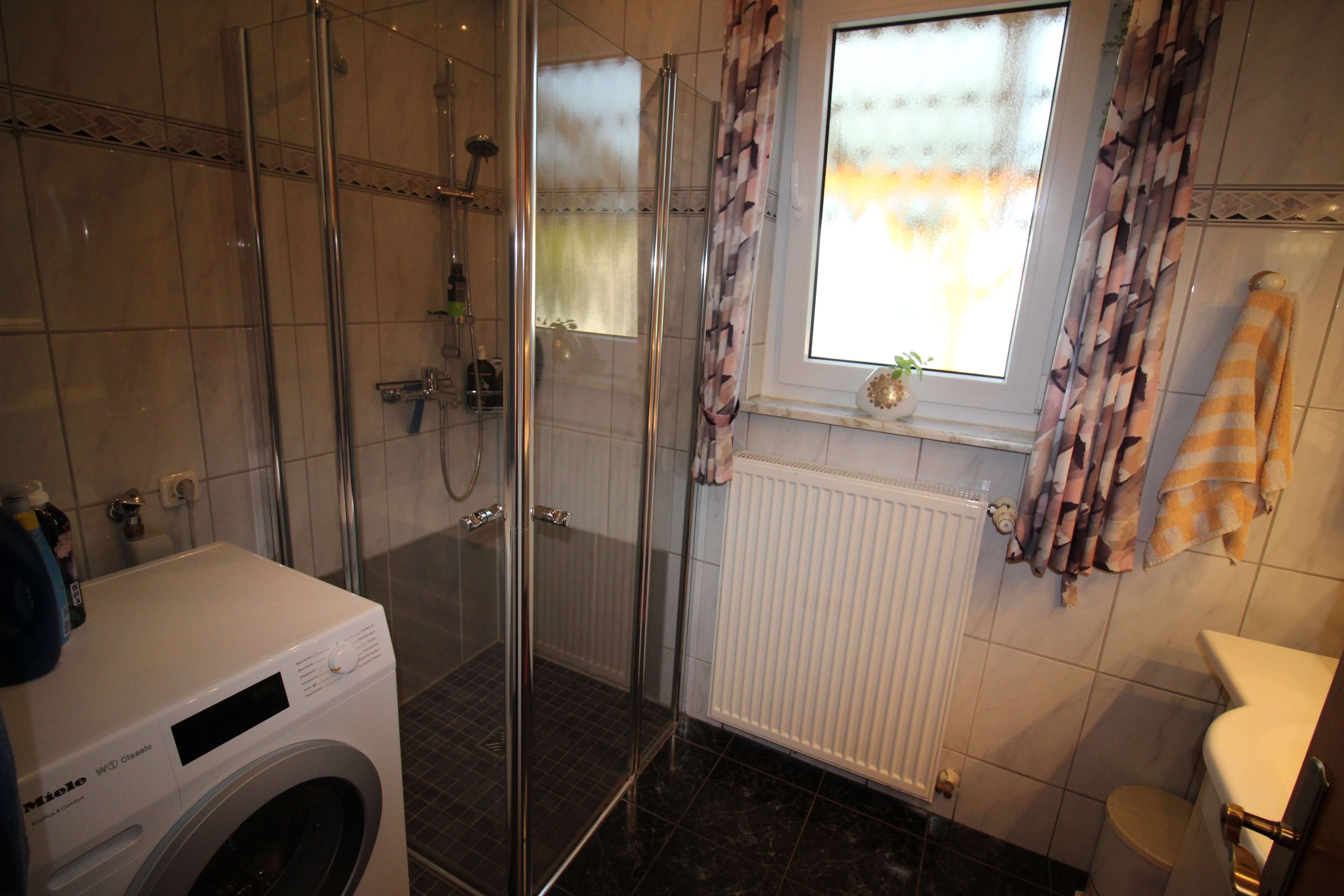 Immobilie in Groß Oesingen - Familientraum in hervorragender Lage - Bild 3