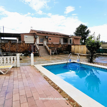 Freistehendes Chalet zum Verkauf in Corral de Manyes, Torrent