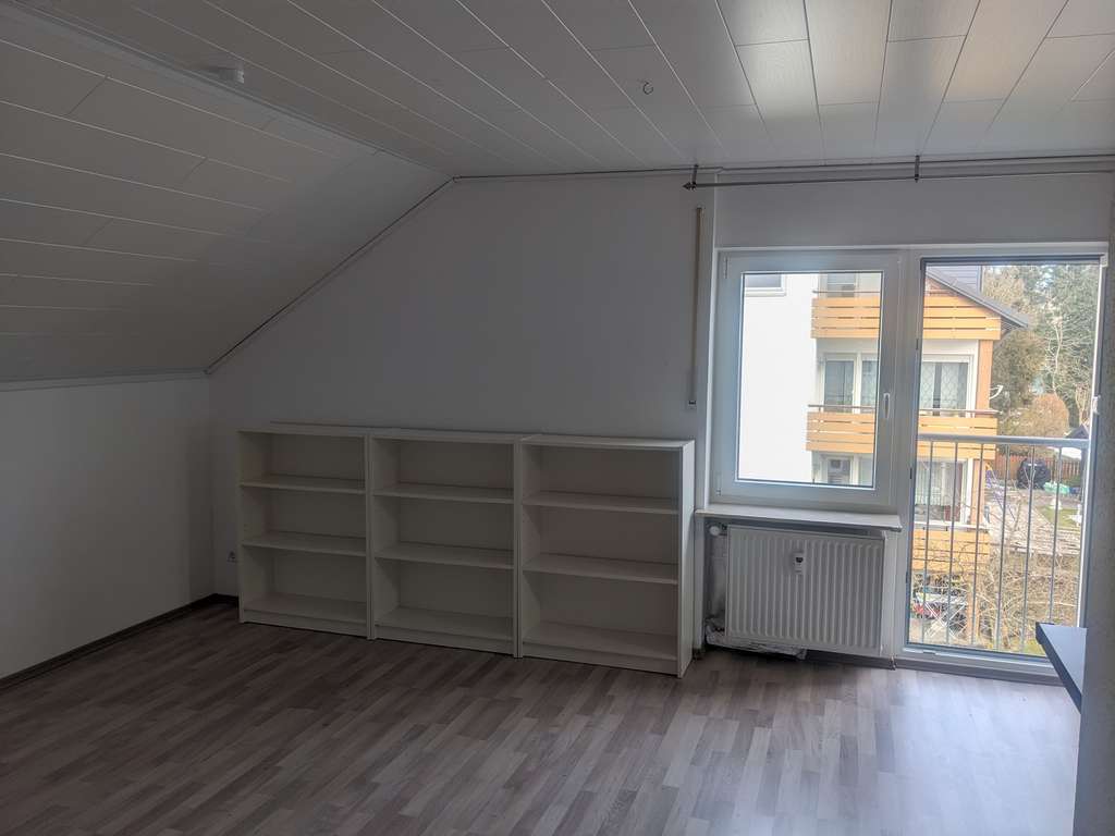 Immobilie in Bad Dürrheim - Gemütliche 2-Zimmer-Dachgeschoßwohnung in sehr ruhiger Lage in der Kurstadt Bad Dürrheim - Bild 4