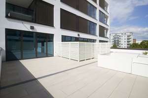Waterside living: new-build gem with a 40 m² sun terrace, 1 minute away from Ship Canal – 10557 Moabit, Berlin – Vorschaubild 14